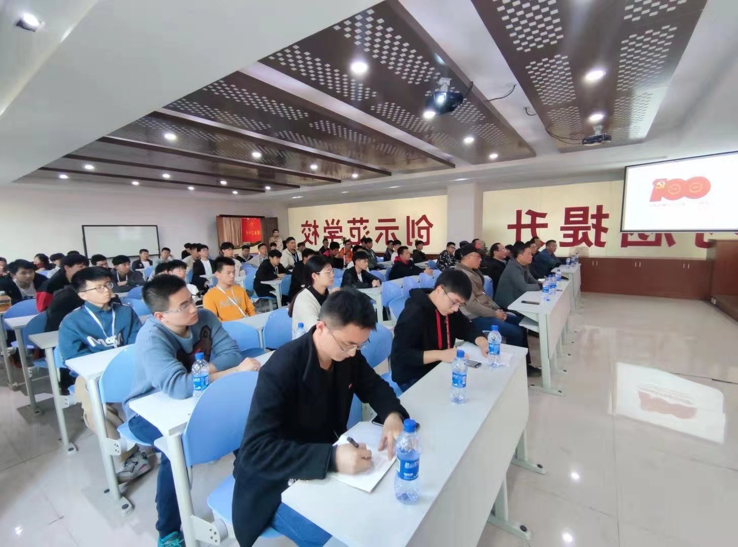 图片3.png 图片3.png
