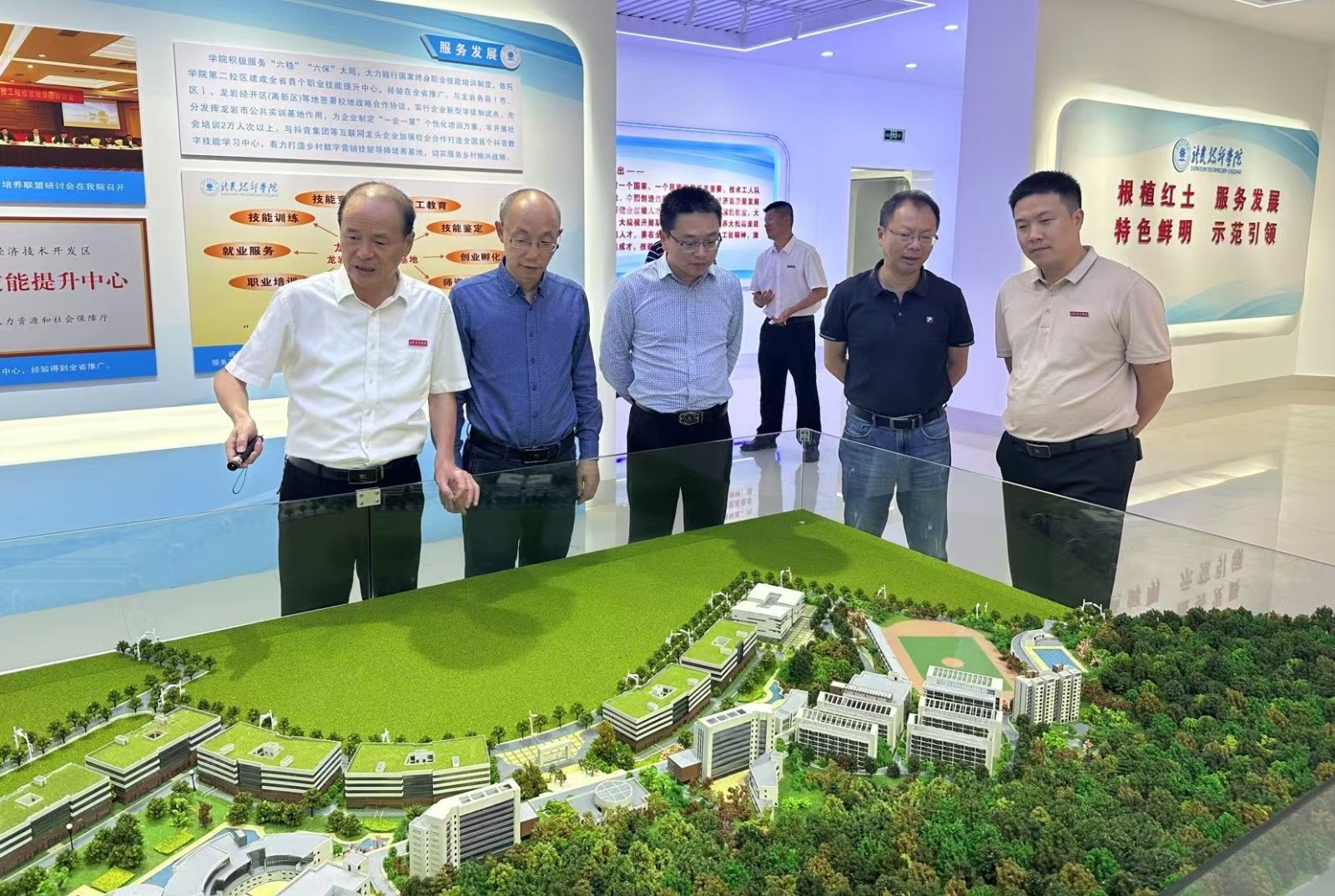 e229c0d8a159585c6c7d2ff128fca49_副本.jpg e229c0d8a159585c6c7d2ff128fca49_副本.jpg