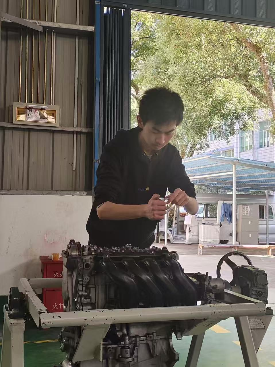 22级汽修2班严长浩.png 22级汽修2班严长浩.png