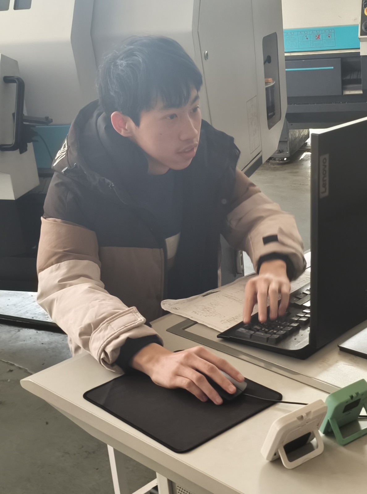 22数控1班赖鑫霖_副本.jpg 22数控1班赖鑫霖_副本.jpg