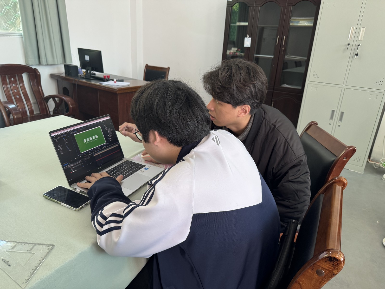 短视频制作-23网络毛羽飞（指导老师林枭）_副本.jpg