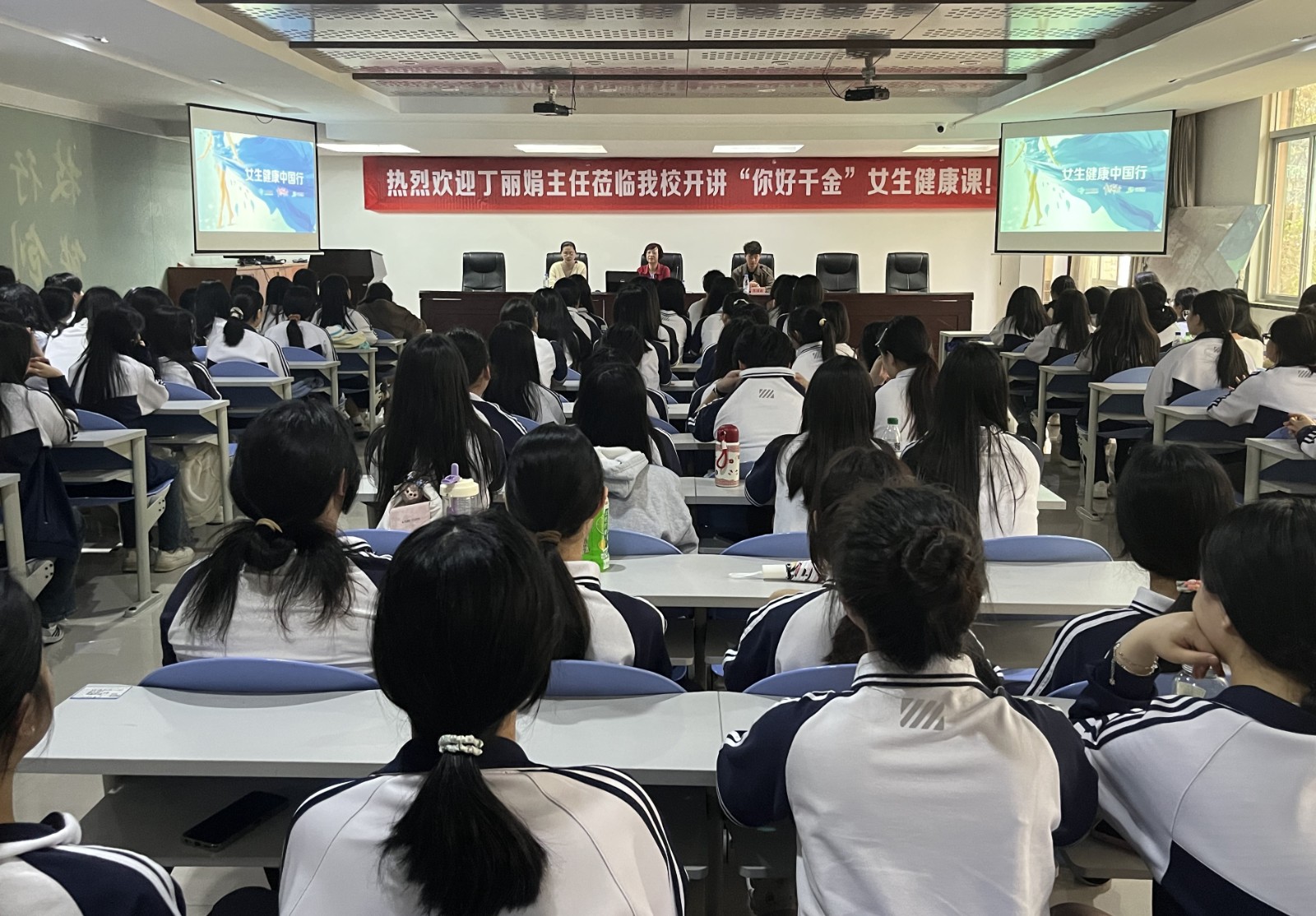 8e1b3857fee4edfe573f39a5ee920ff.jpg 8e1b3857fee4edfe573f39a5ee920ff.jpg