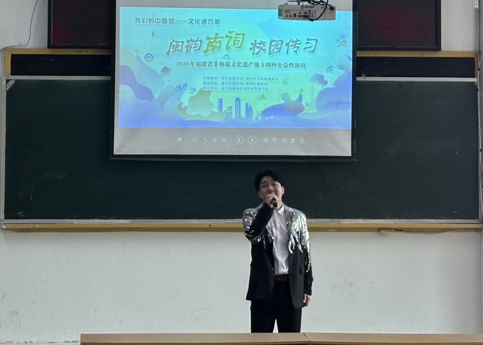 9a8098ec81818c777764965fea215be_副本.jpg 9a8098ec81818c777764965fea215be_副本.jpg