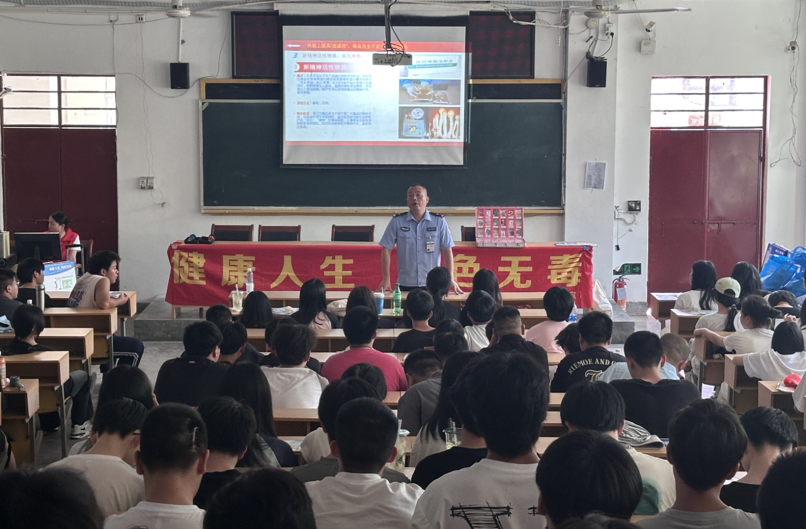 72e20467c134f16b822c48d7035f802_副本.jpg