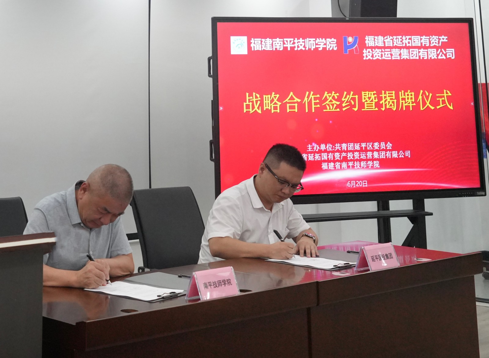 184332afbce0ede11c4ff9db00c8090_副本.jpg 184332afbce0ede11c4ff9db00c8090_副本.jpg