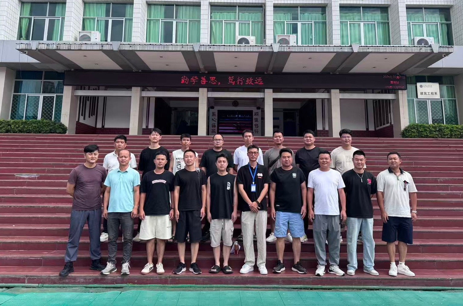 2ce27b96271a0fbfe42584ee7b7a5080_副本1.jpg 2ce27b96271a0fbfe42584ee7b7a5080_副本1.jpg