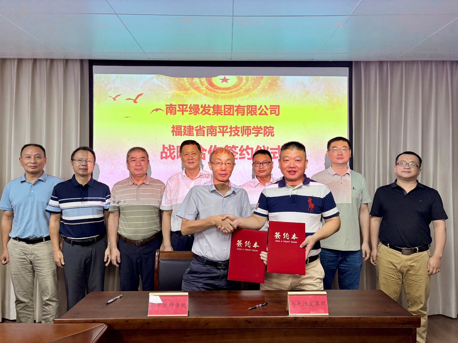 fe1467b36af60f7eb2213d780b3e3147_副本.jpg fe1467b36af60f7eb2213d780b3e3147_副本.jpg