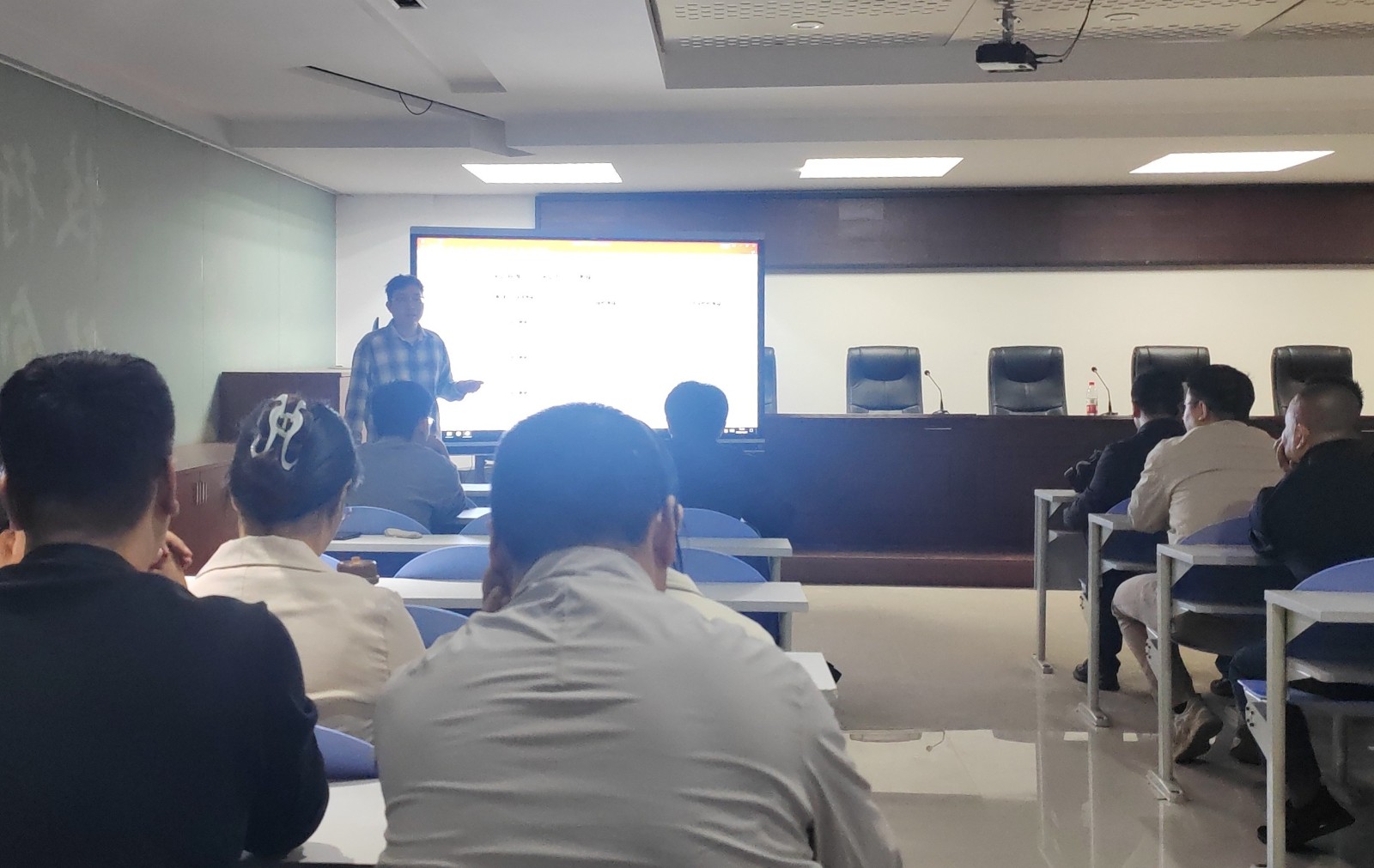 03_副本.jpg 03_副本.jpg