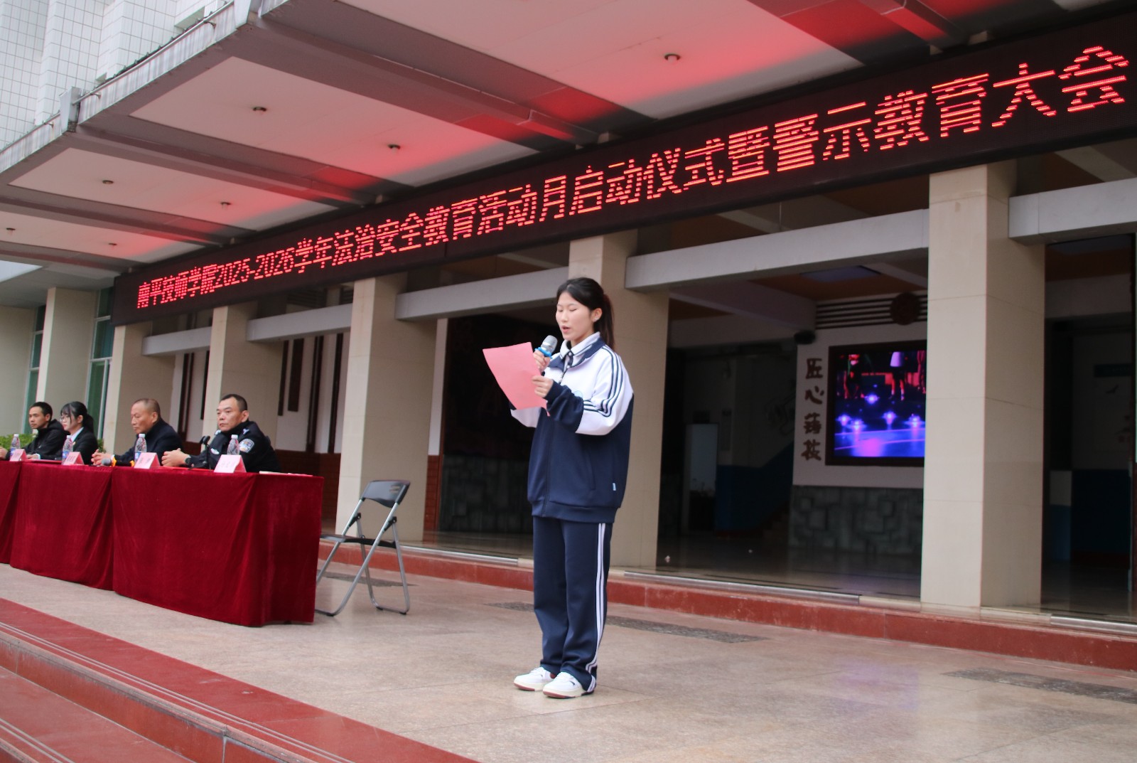 IMG_5521_副本.jpg IMG_5521_副本.jpg