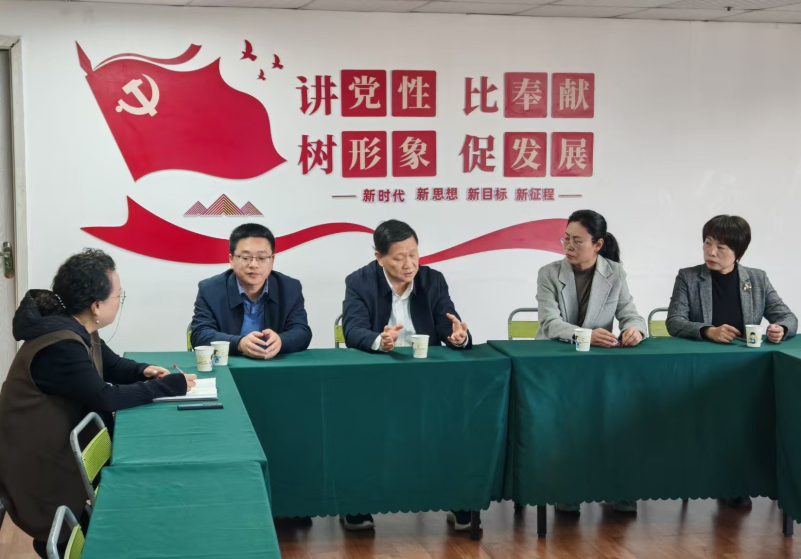 e09b4d821239233f254941f6750af01b_副本.jpg e09b4d821239233f254941f6750af01b_副本.jpg