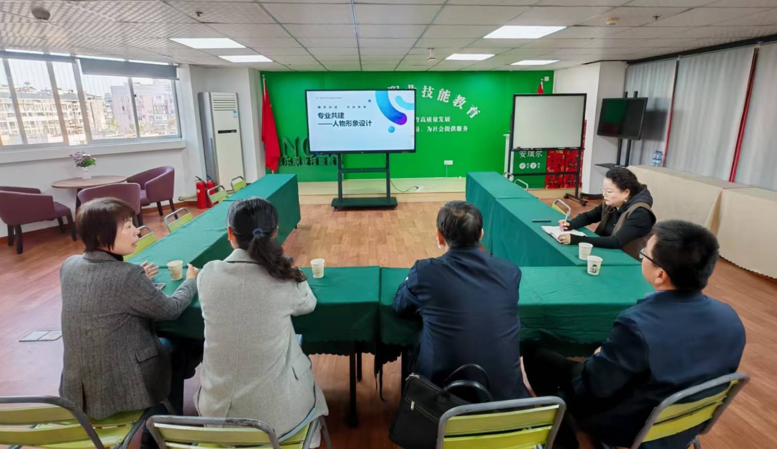 2e05f1b60a6db282110d49946560d87e_副本.jpg 2e05f1b60a6db282110d49946560d87e_副本.jpg